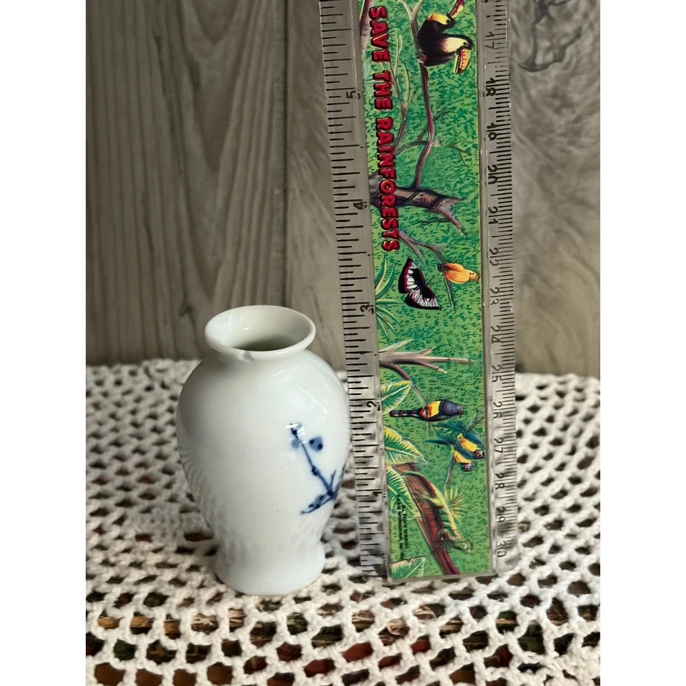 Miniature Blue and White Porcelain Bud Vase Floral Chinoiserie 3 Inch China